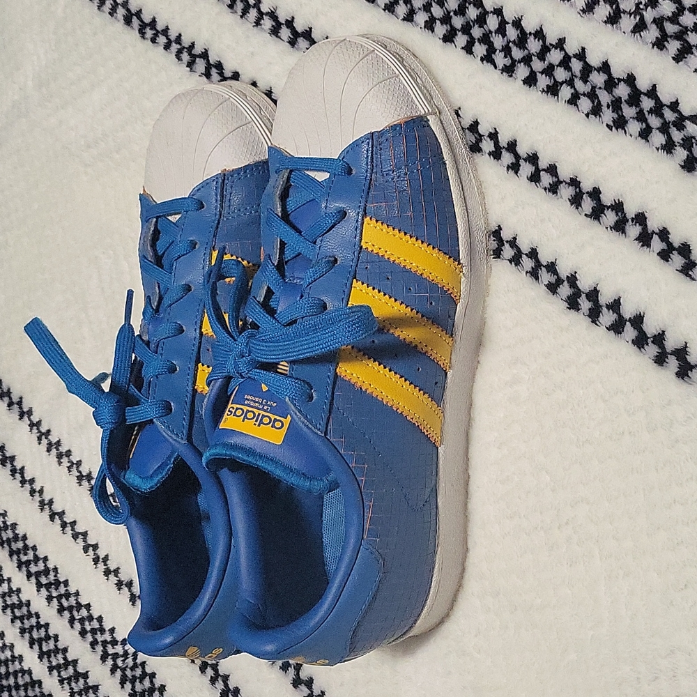 Adidas Superstar